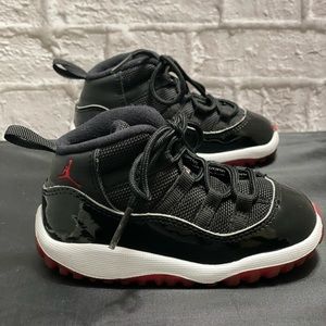 Air Jordan 11 Retro TODDLER shoe 7C